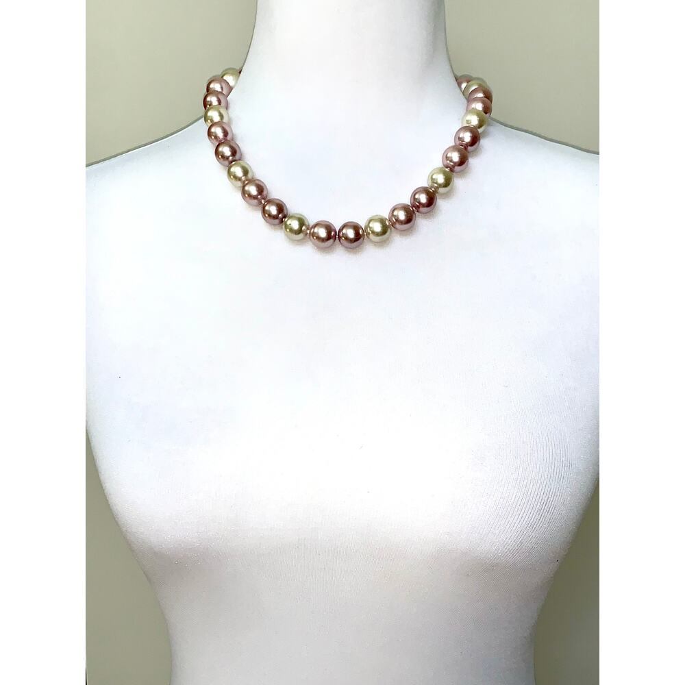 Vintage Kissaka Pink Cream Faux Pearl Statement Necklace - Picture 8 of 9